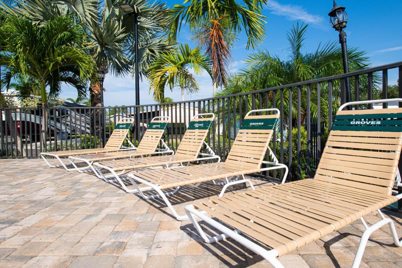 Groves Rv Resort Harlem Heights Exteriör bild